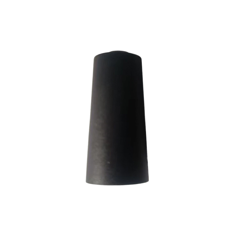 How is flow channel balance achieved in a multi-cavity mold during the injection molding process?